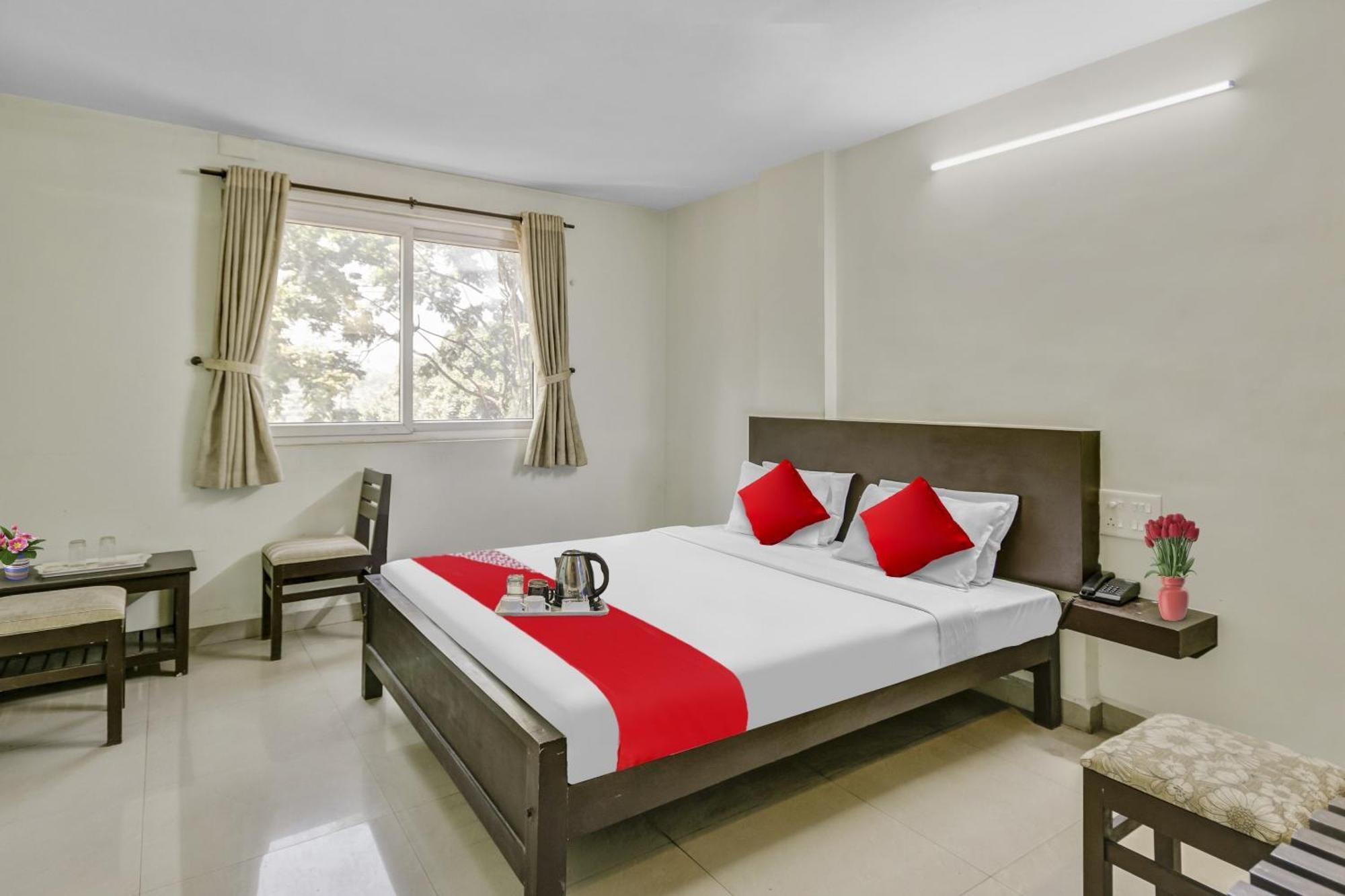 Hotel O Kalapurackal Residency Теккаді Екстер'єр фото