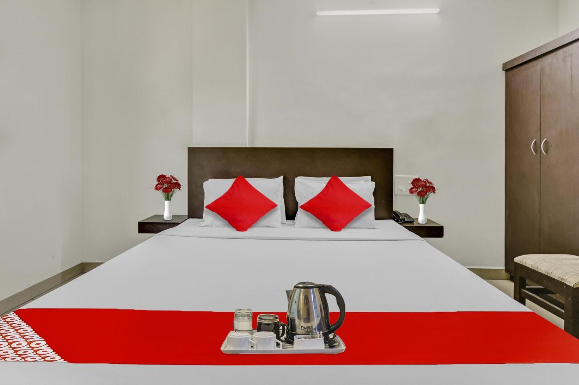Hotel O Kalapurackal Residency Теккаді Екстер'єр фото