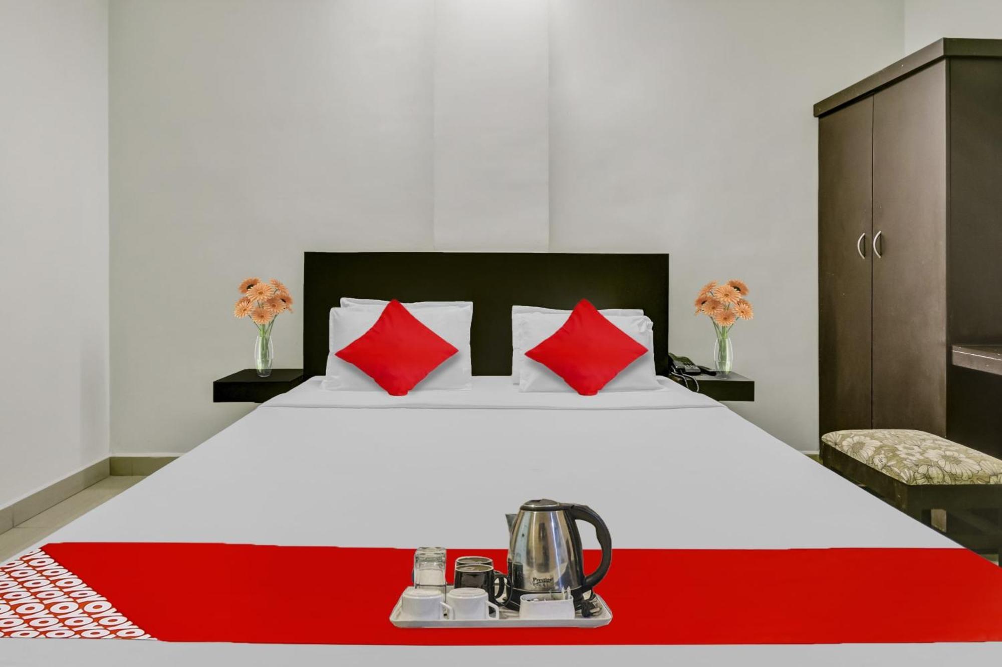 Hotel O Kalapurackal Residency Теккаді Екстер'єр фото